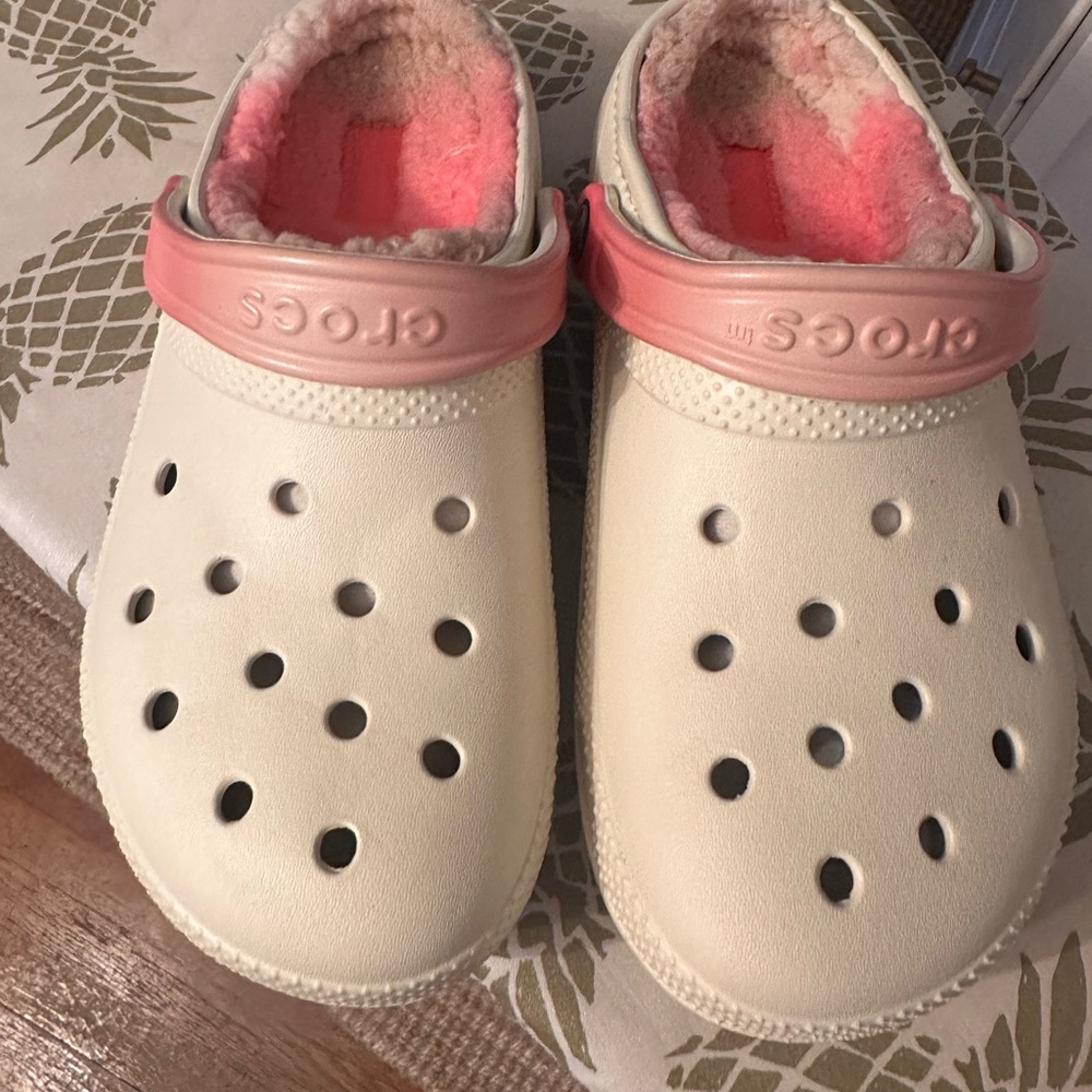 Women’s Size 7 White Crocs with Pink fuzz lining. Worn Once
